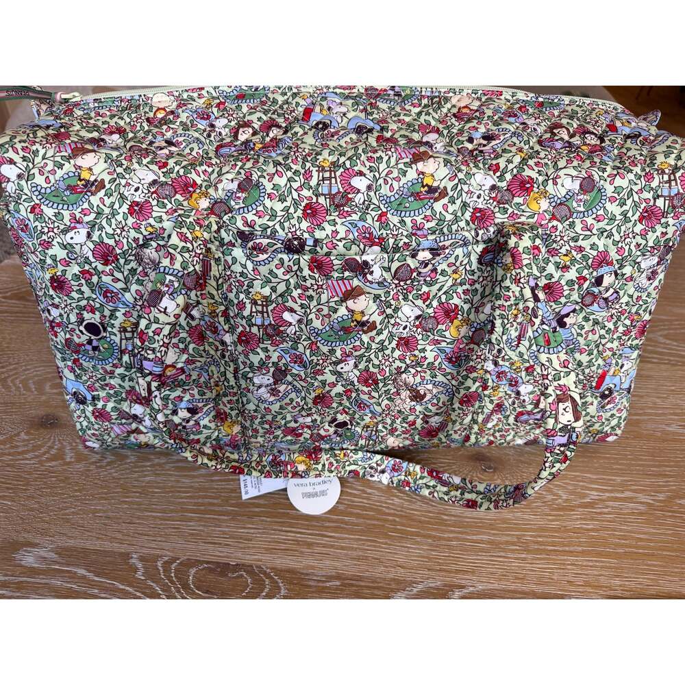 Vera Bradley NEW Snoopy Peanuts Country Club Large Original Duffel Bag Golf